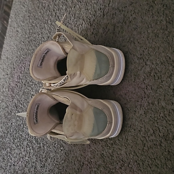 Sneaks - Picture 3 of 3